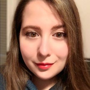 Meet your Posher, Alexandra